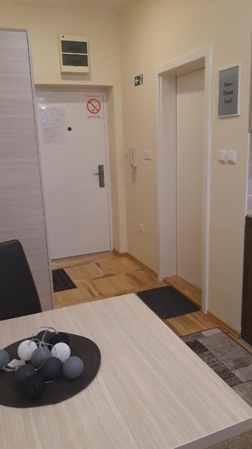 סובוטיקה Apartman Studio Niki מראה חיצוני תמונה